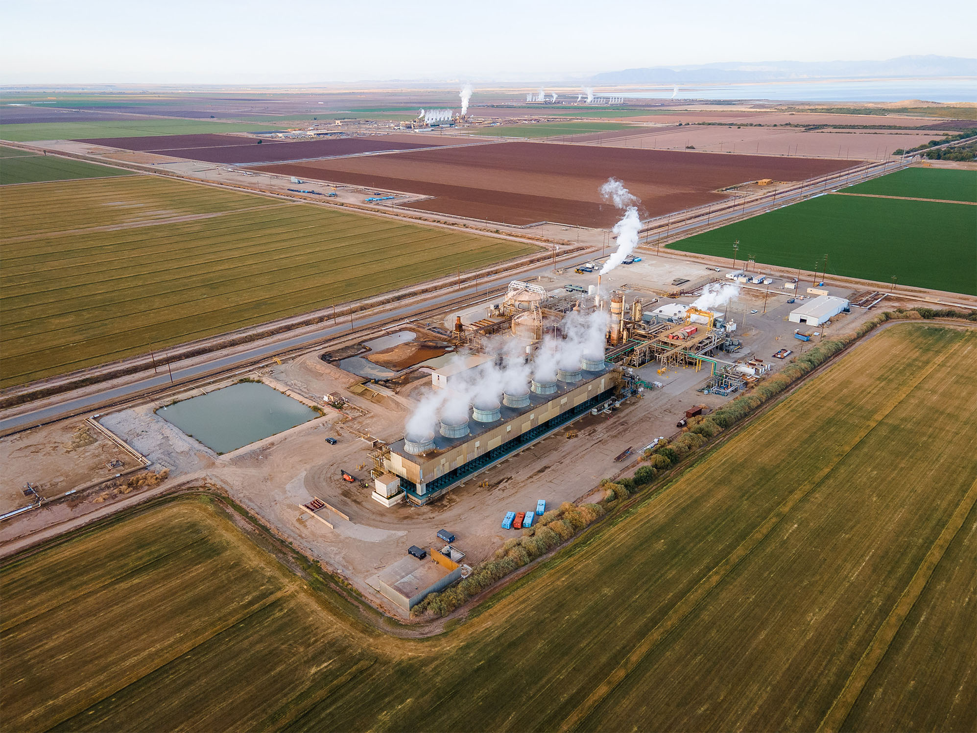 A flyover image of a salton sea lithium plant.